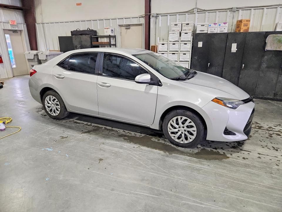 2018 TOYOTA COROLLA LE 4