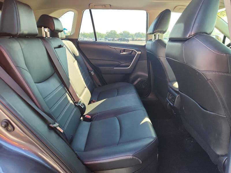 2021 TOYOTA RAV4 HYBRID XLE PREMIUM 11