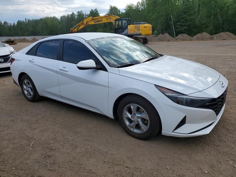 2022 HYUNDAI ELANTRA SEL 4