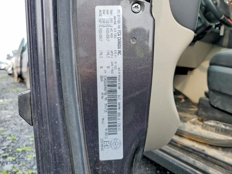 2017 DODGE GRAND CARAVAN SE 14