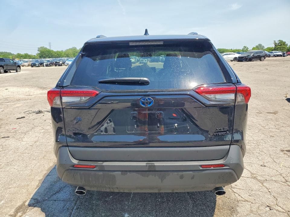 2022 TOYOTA RAV4 XLE 6