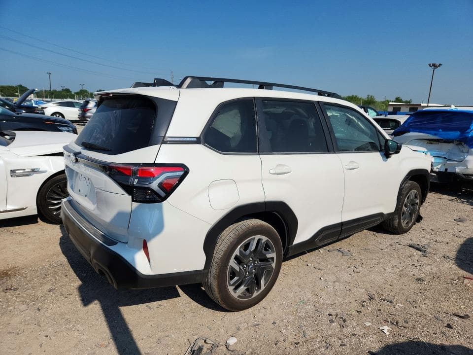 2025 SUBARU FORESTER LIMITED 3