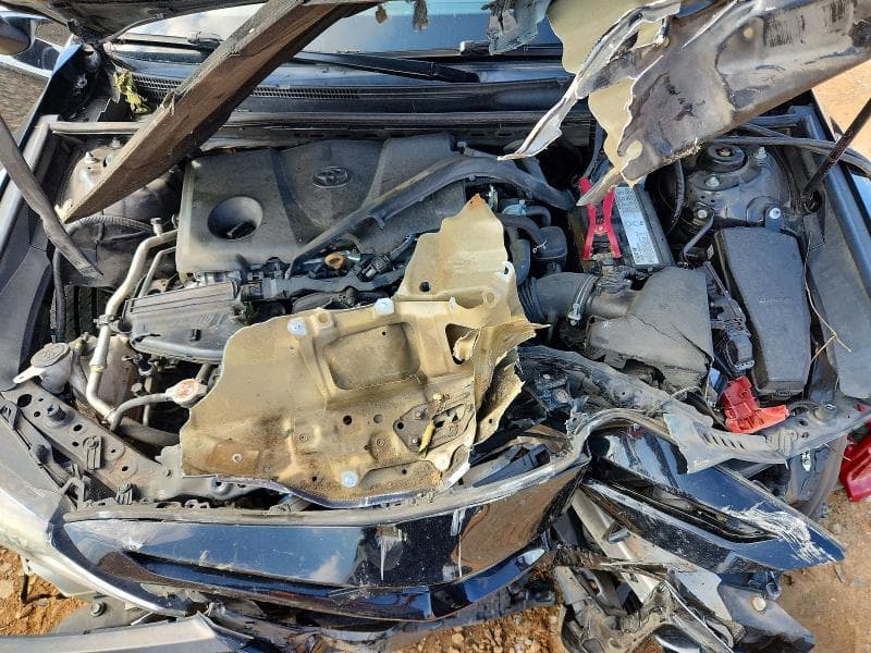 2019 TOYOTA CAMRY SE SE 11
