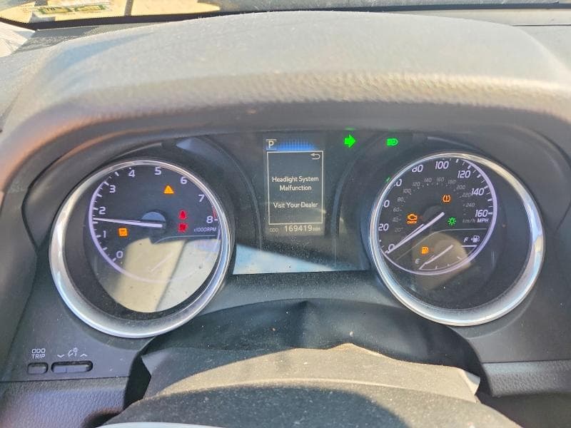 2019 TOYOTA CAMRY SE SE 9