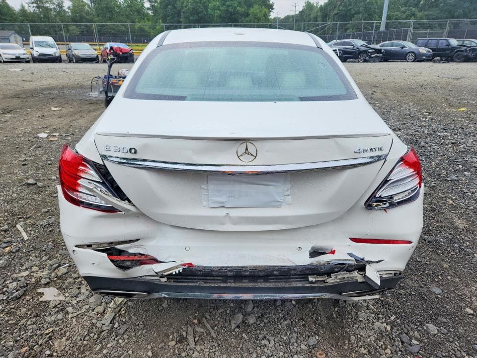 2017 MERCEDES-BENZ E 300 4MATIC 6
