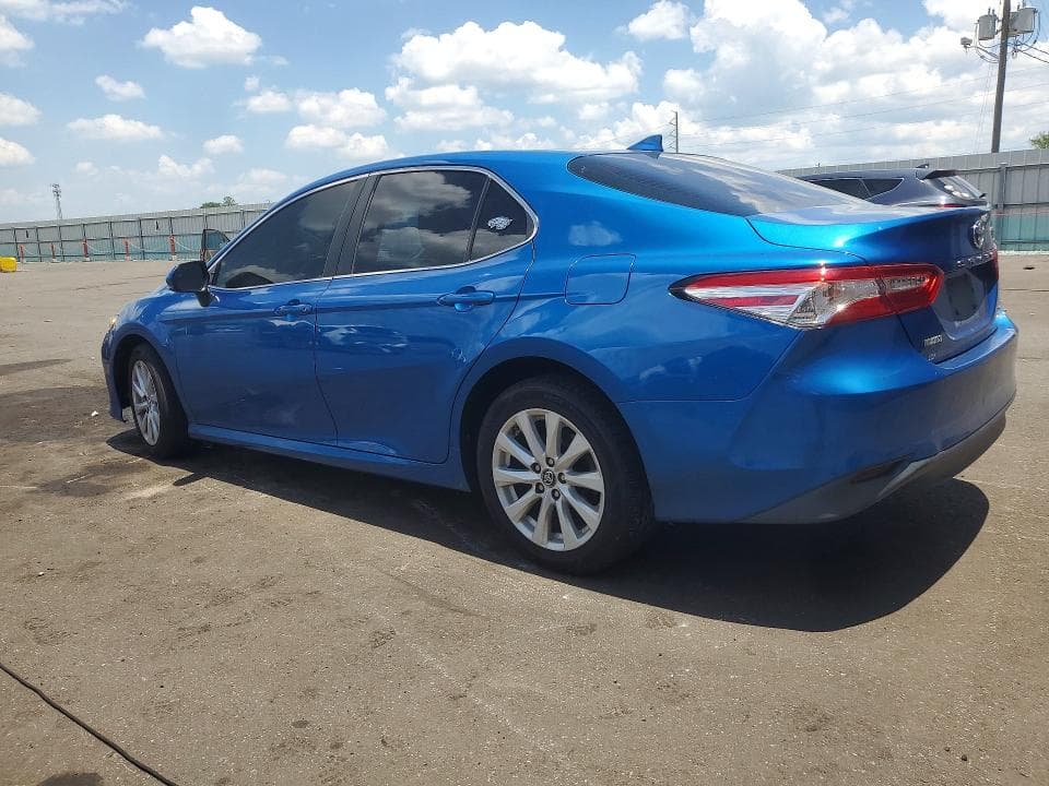 2019 TOYOTA CAMRY LE 2