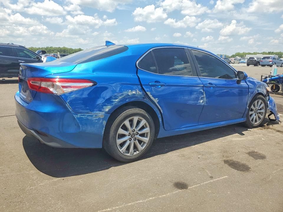 2019 TOYOTA CAMRY LE 3