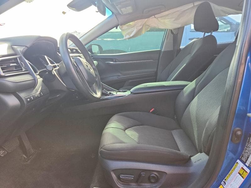 2019 TOYOTA CAMRY LE 7