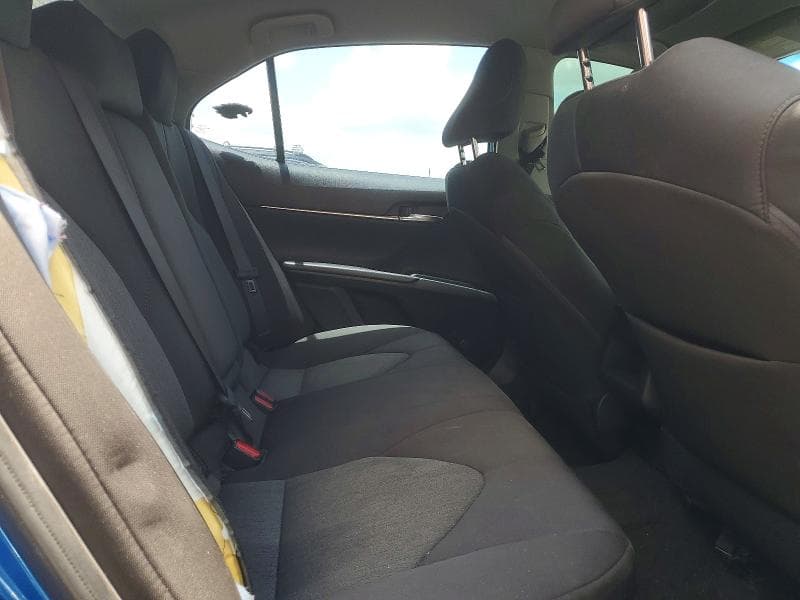 2019 TOYOTA CAMRY LE 10