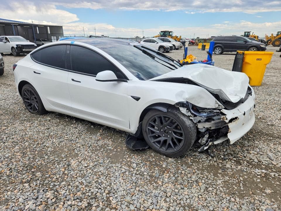 2024 TESLA MODEL 3 4