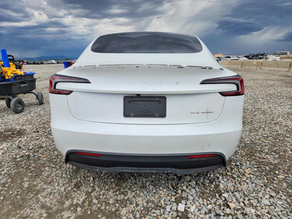 2024 TESLA MODEL 3 6