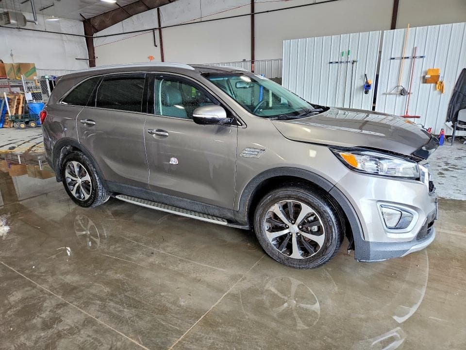 2017 KIA SORENTO EX 4