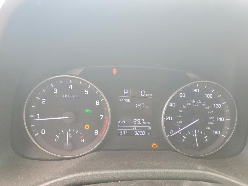 2017 HYUNDAI ELANTRA SE SE 9