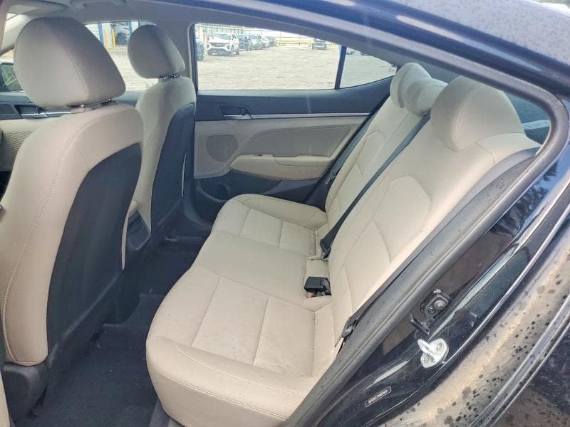 2017 HYUNDAI ELANTRA SE SE 10