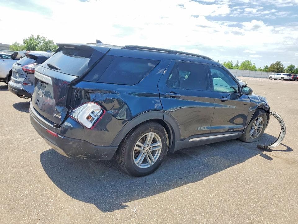 2022 FORD EXPLORER XLT 3