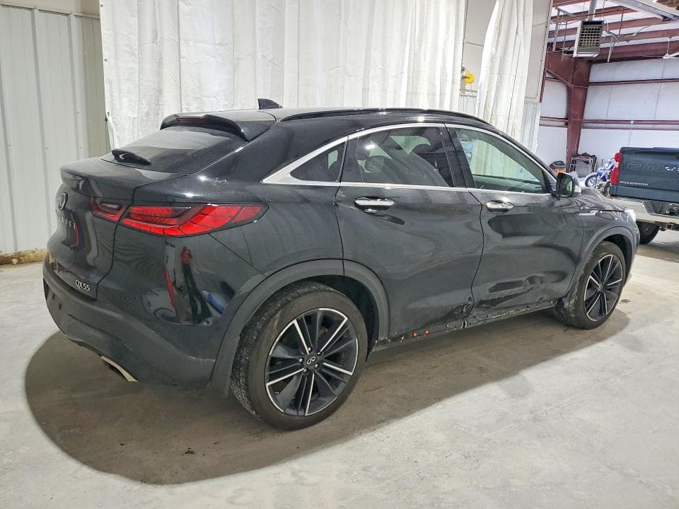 2022 INFINITI QX55 LUXE 3
