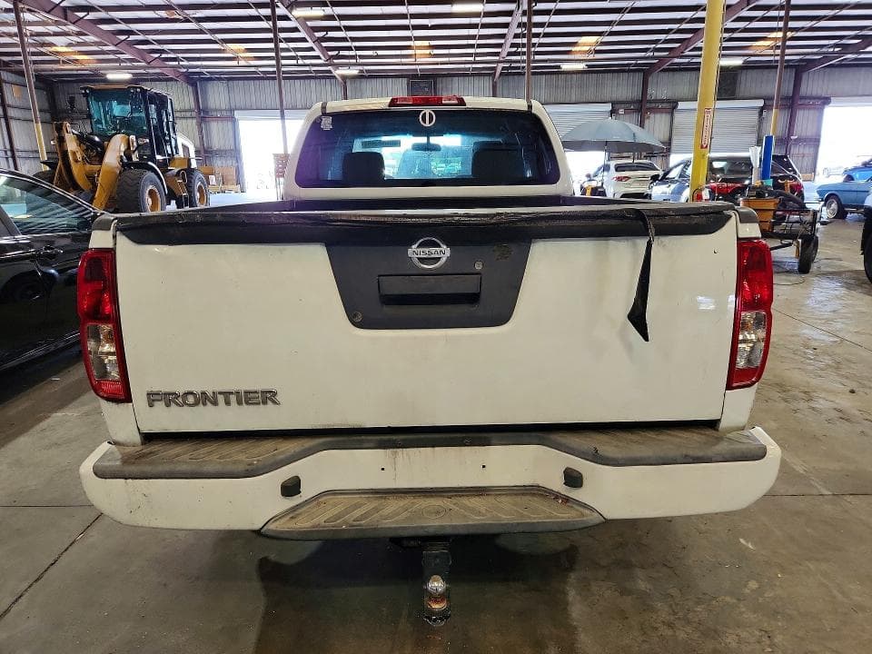 2017 NISSAN FRONTIER S 6