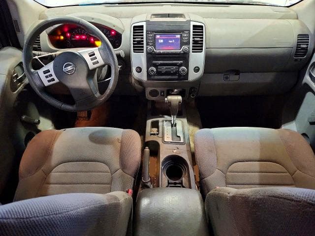 2017 NISSAN FRONTIER S 8
