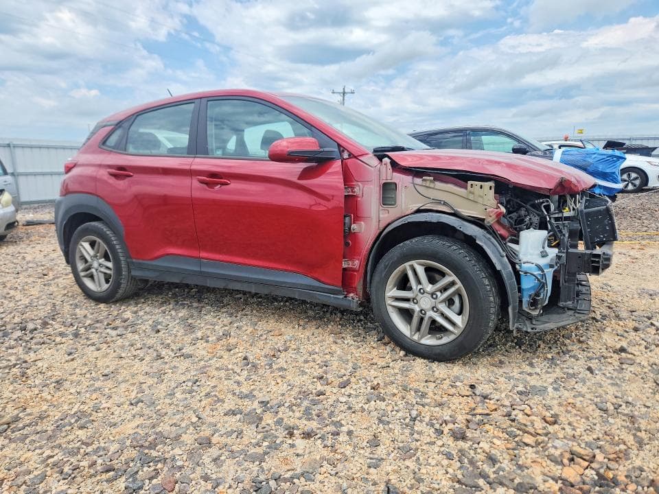 2020 HYUNDAI KONA SE 4