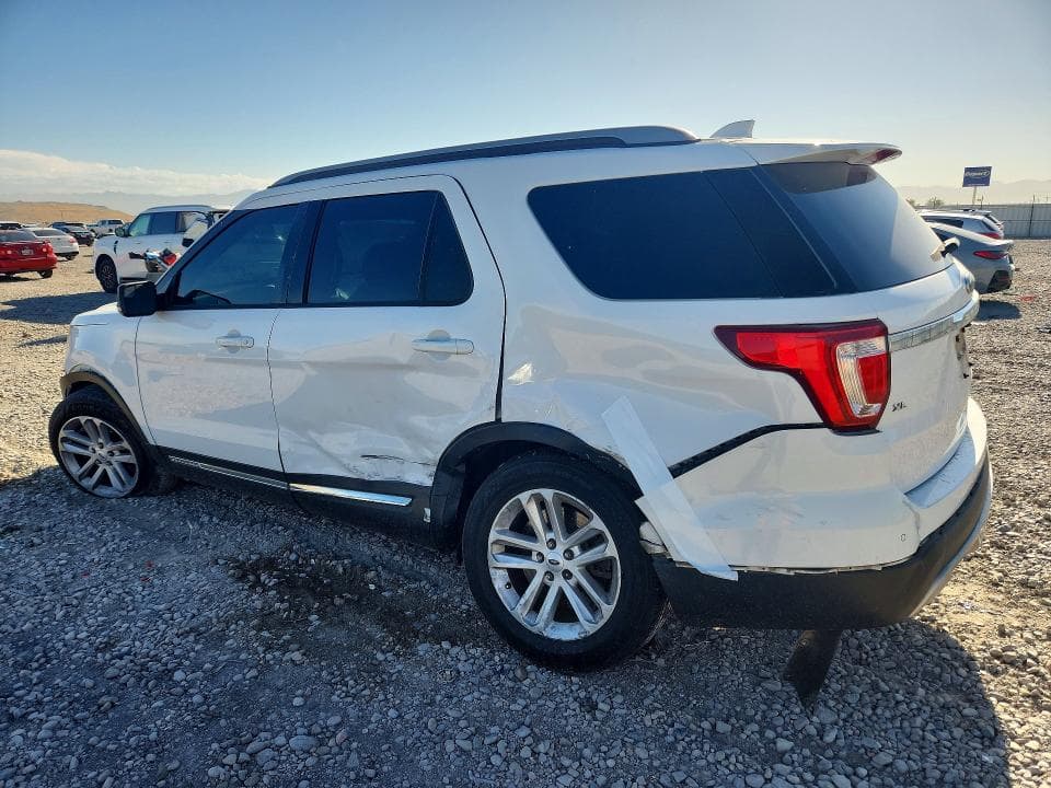 2017 FORD EXPLORER XLT 2