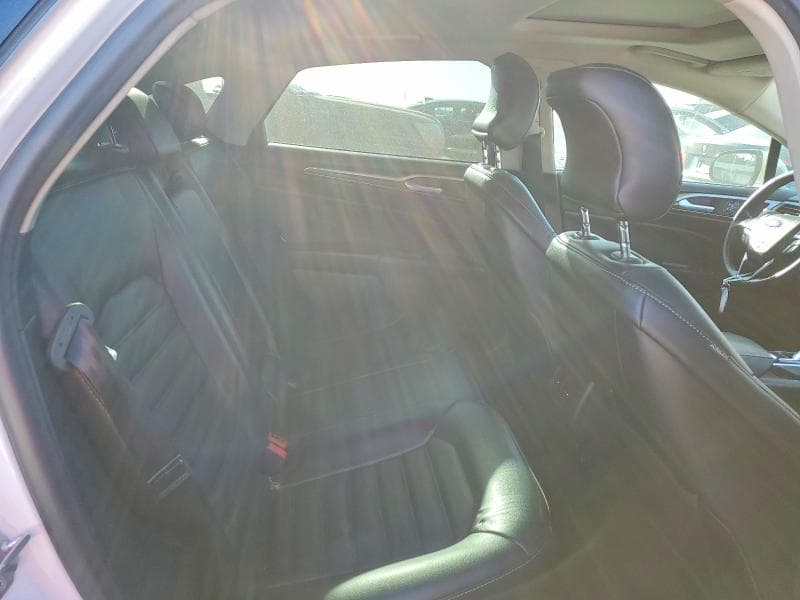 2017 FORD FUSION SE 10