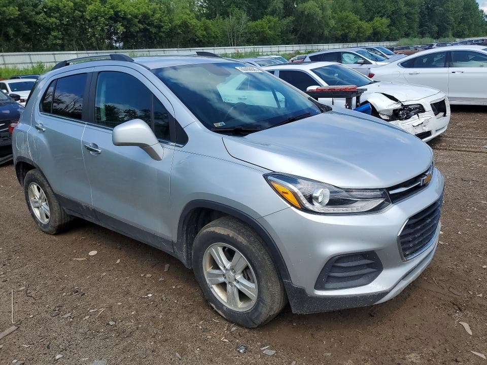 2019 CHEVROLET TRAX 1LT 4