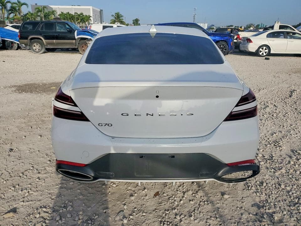 2025 GENESIS G70 2.5T STANDARD 6