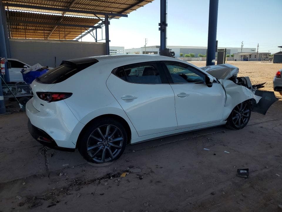 2021 MAZDA 3 SELECT 3