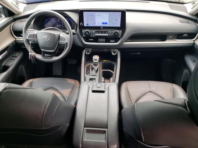 2024 TOYOTA GRAND HIGHLANDER HYBRID LIMITED 8