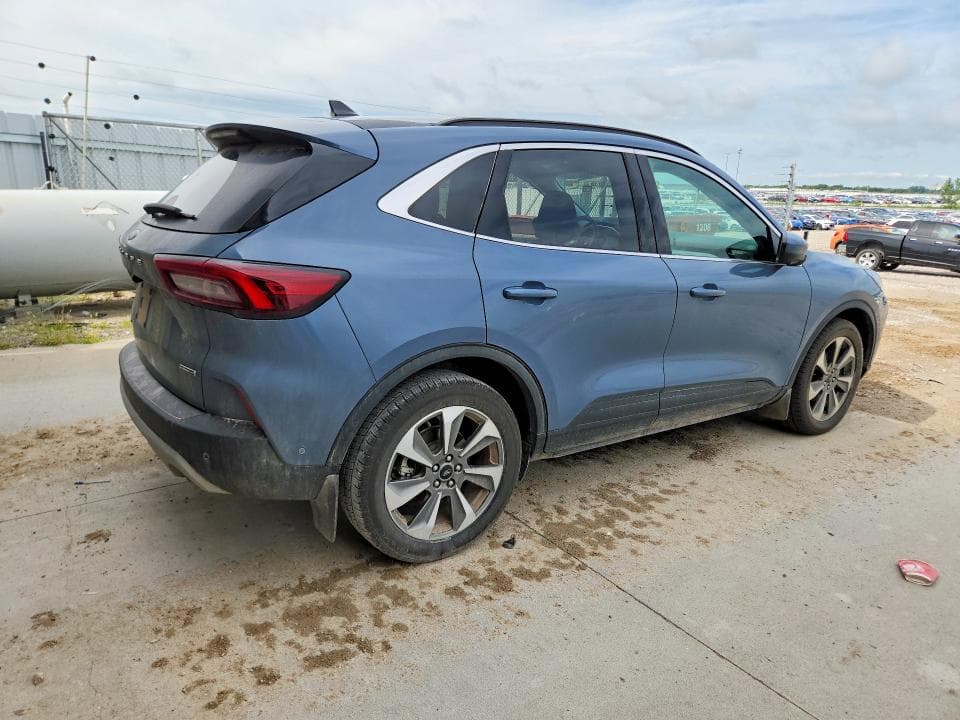 2024 FORD ESCAPE 3