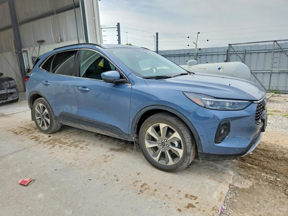 2024 FORD ESCAPE 4