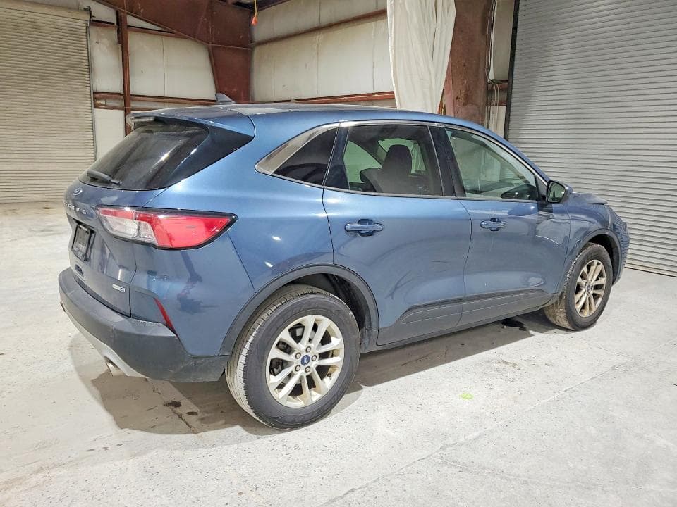 2020 FORD ESCAPE SE 3