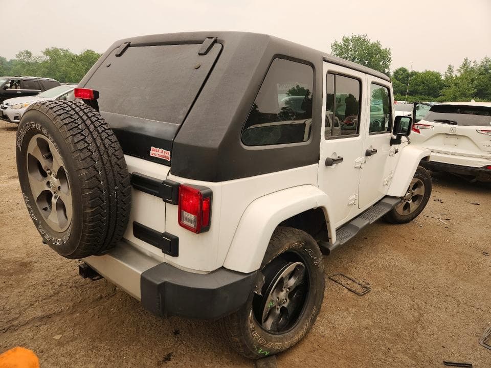 2018 JEEP WRANGLER UNLIMITED SAHARA 3