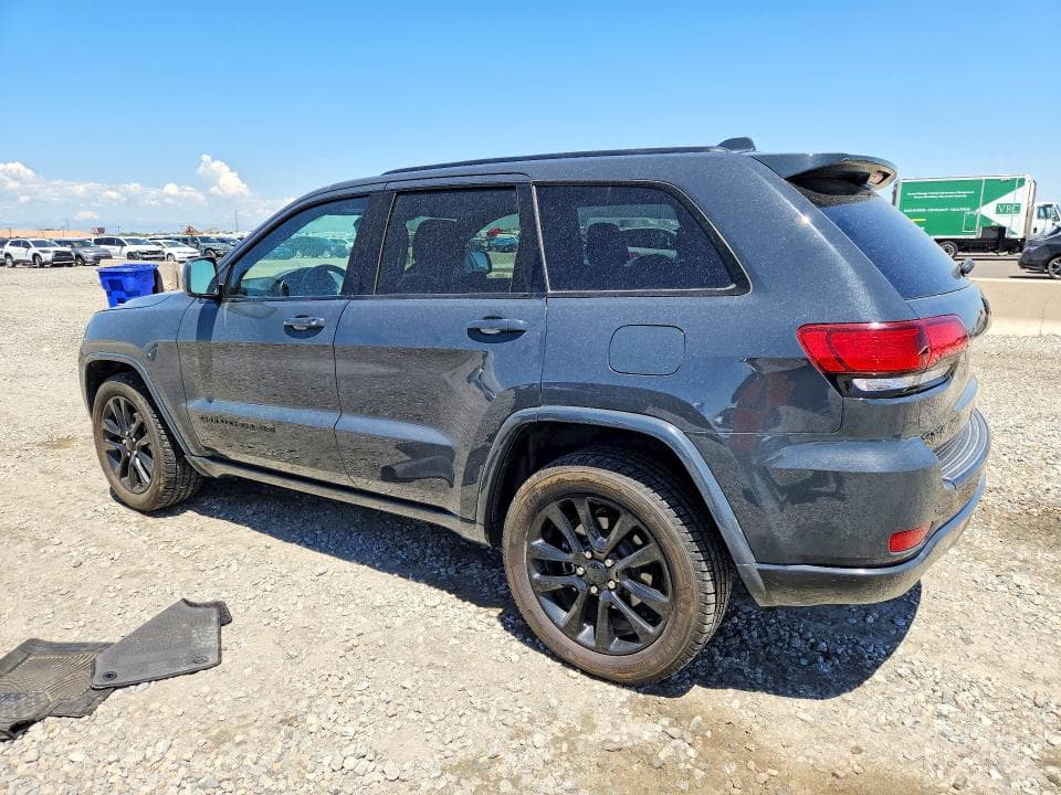 2018 JEEP GRAND CHEROKEE LAREDO 2