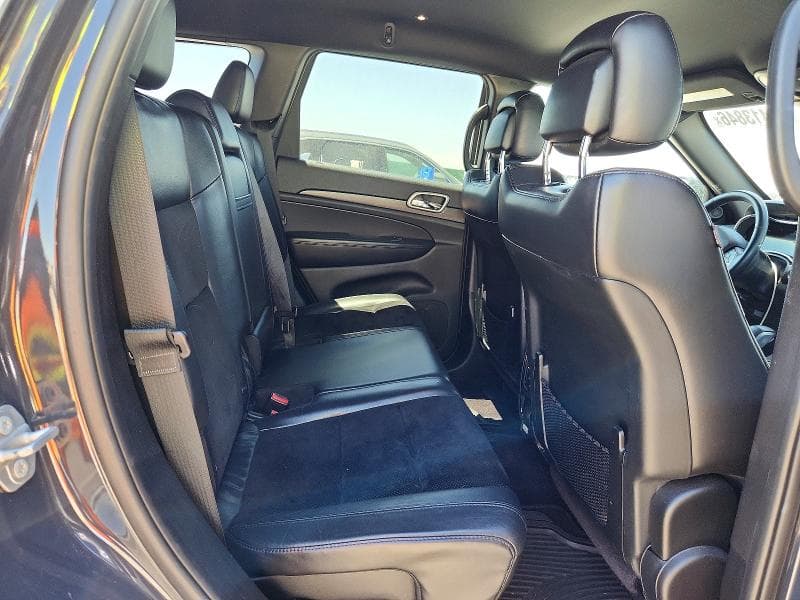 2018 JEEP GRAND CHEROKEE LAREDO 11