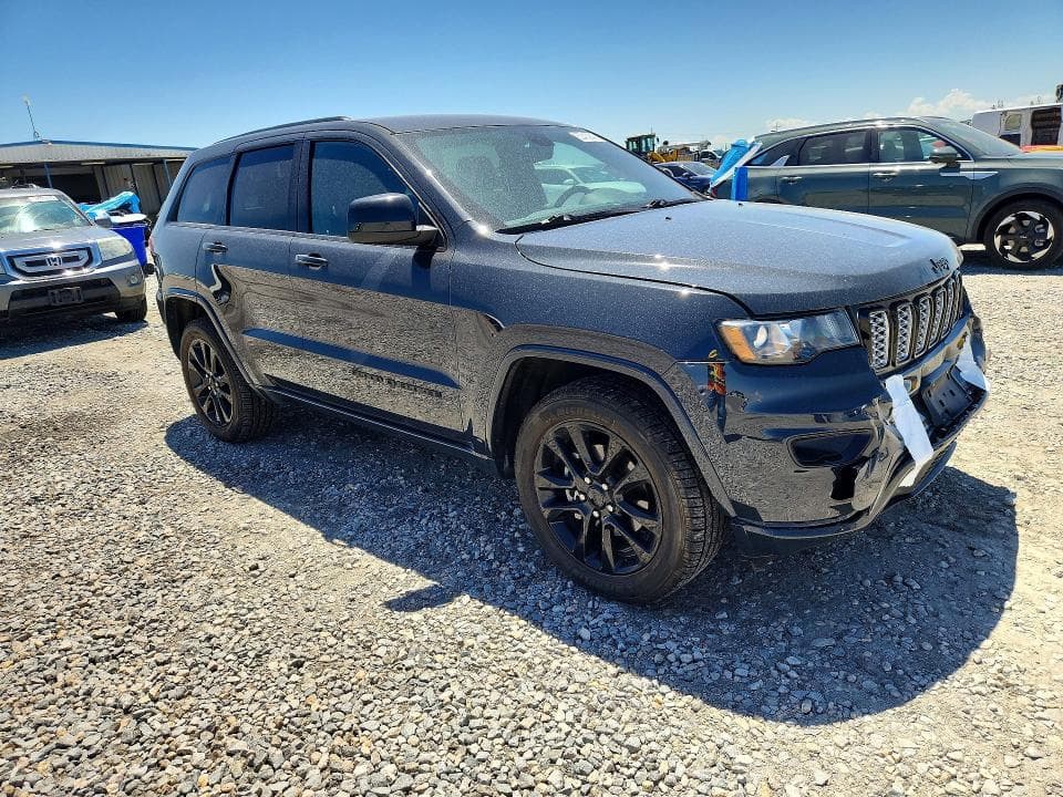 2018 JEEP GRAND CHEROKEE LAREDO 4