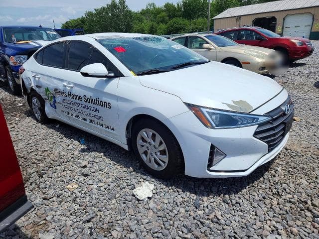 2019 HYUNDAI ELANTRA SE 4