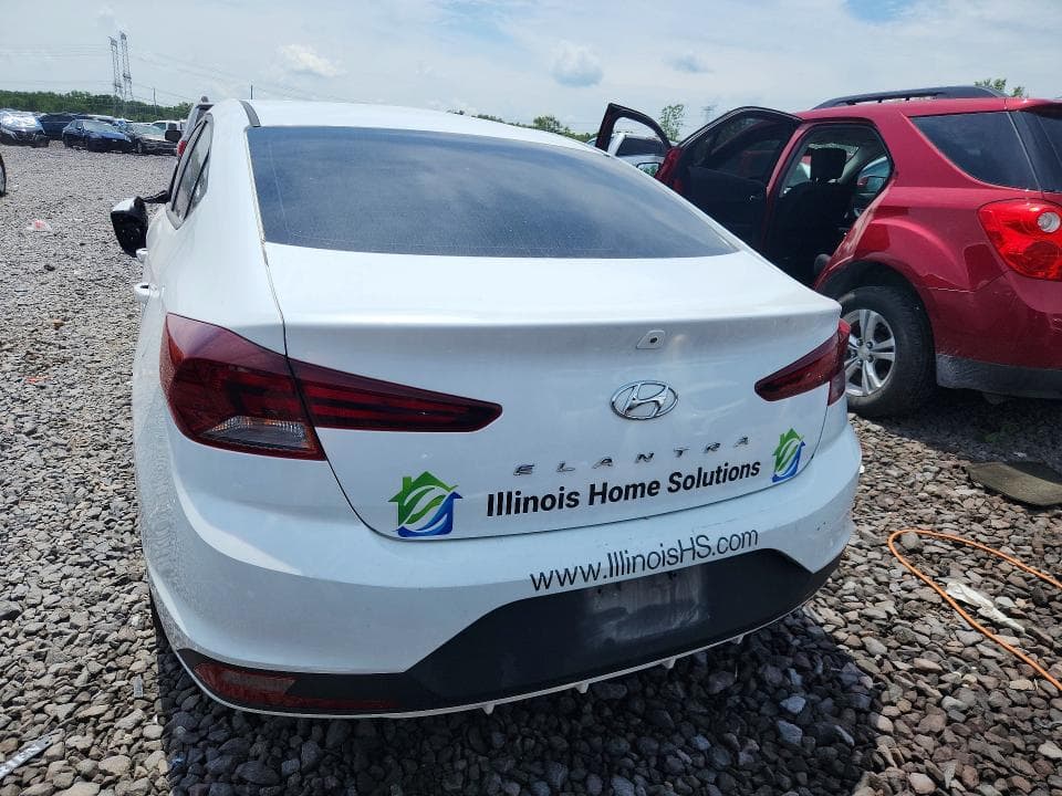 2019 HYUNDAI ELANTRA SE 6