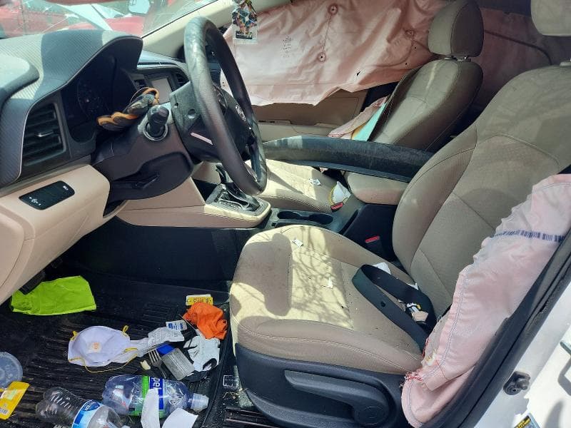 2019 HYUNDAI ELANTRA SE 7