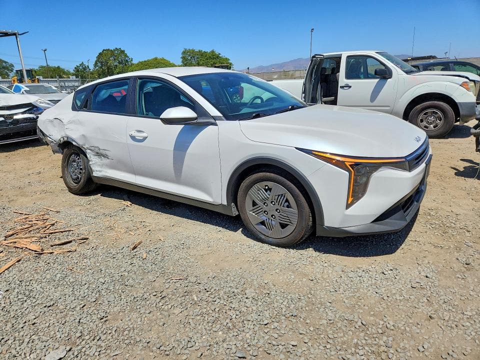 2025 KIA K4 LX 4