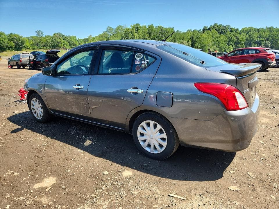 2017 NISSAN VERSA 1.6 SV 2