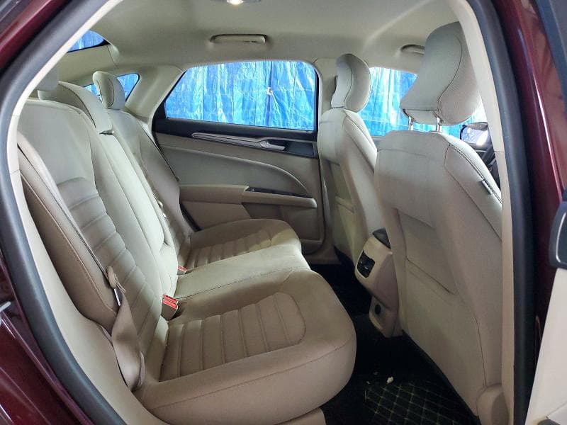 2017 FORD FUSION SE 10