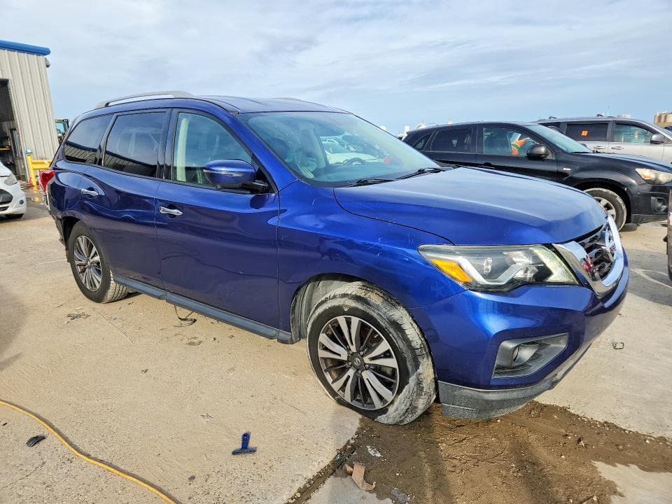 2018 NISSAN PATHFINDER SL 4