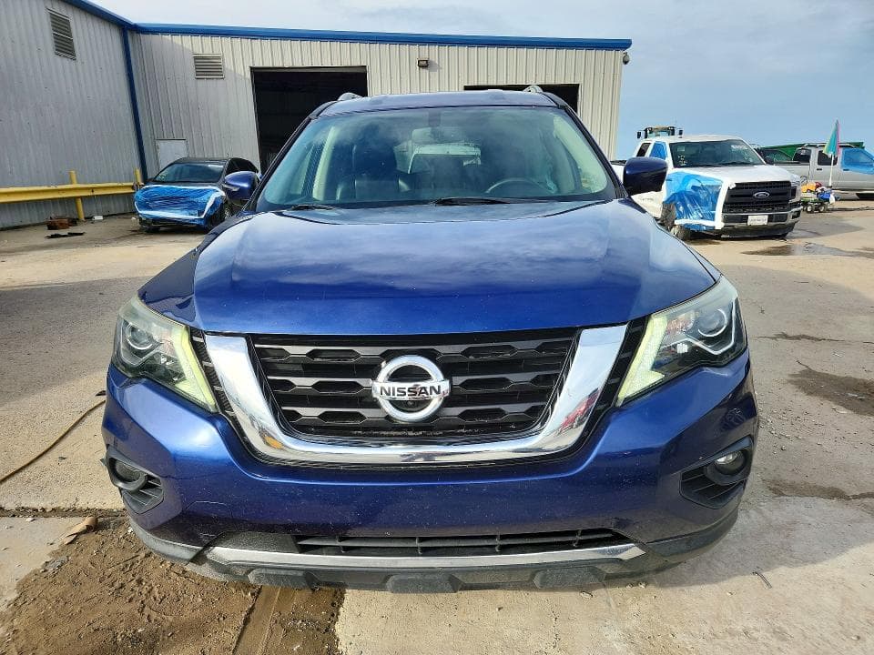 2018 NISSAN PATHFINDER SL 5
