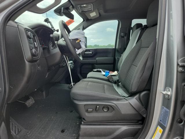 2025 CHEVROLET SILVERADO K2500 CUSTOM 7