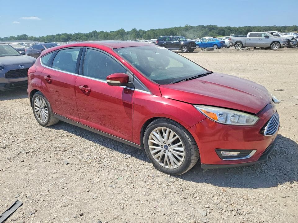 2017 FORD FOCUS TITANIUM 4