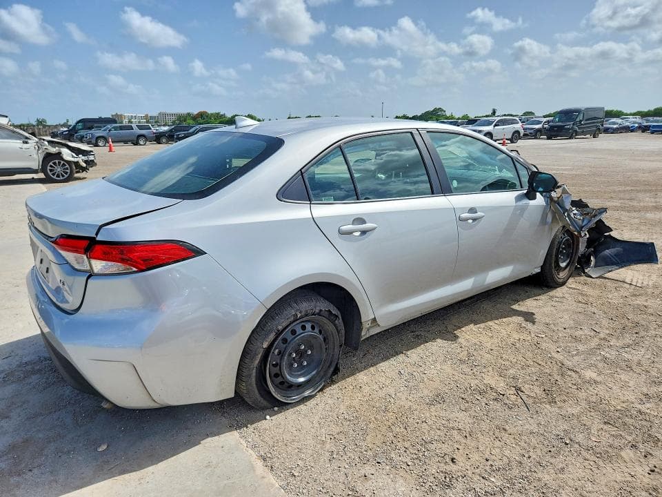 2024 TOYOTA COROLLA LE 3