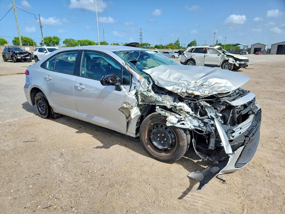2024 TOYOTA COROLLA LE 4