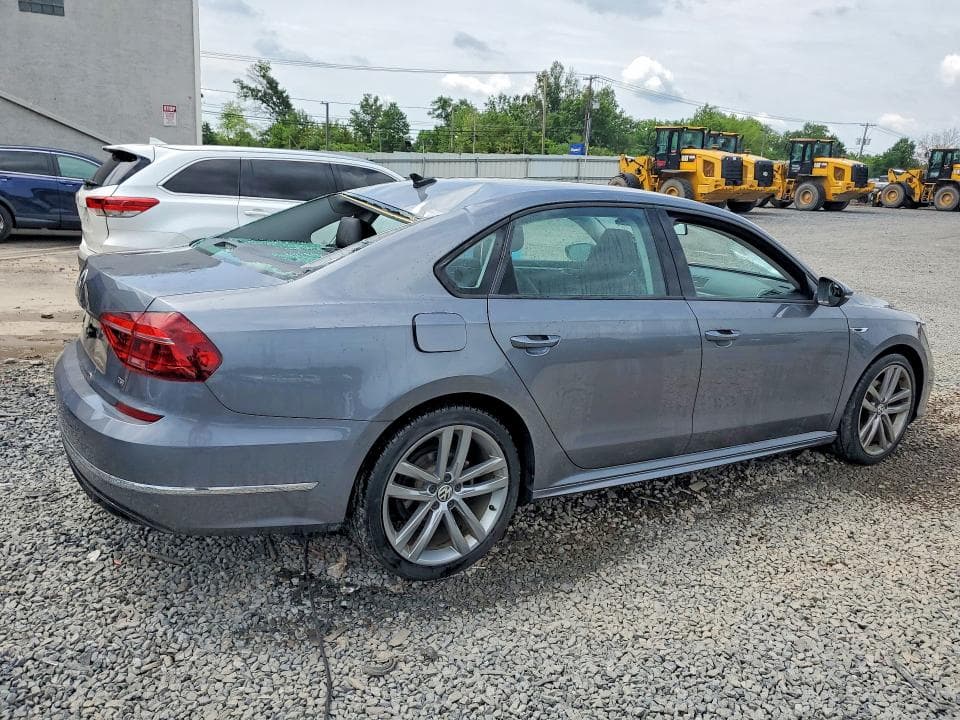 2018 VOLKSWAGEN PASSAT S 3