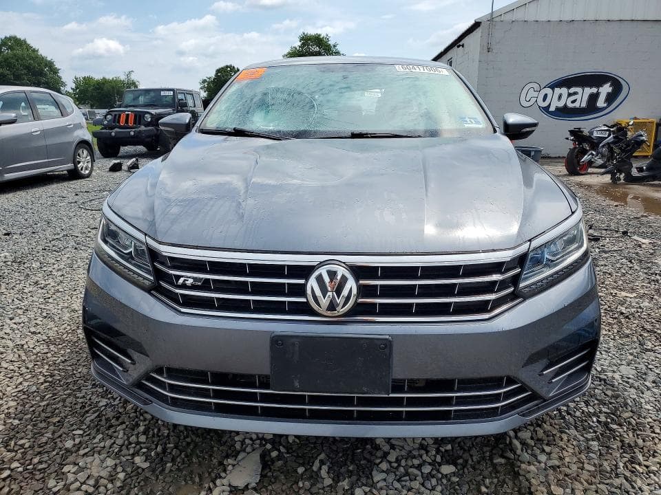 2018 VOLKSWAGEN PASSAT S 5